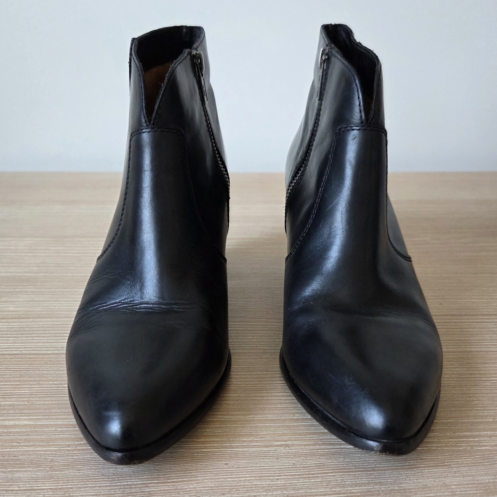 Frye Black Leather Block Heel Ankle Boots Side Zip Women Size 10M